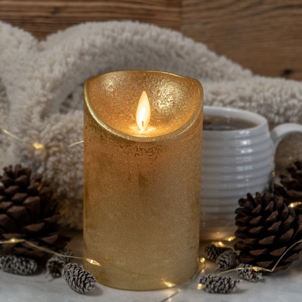 LED Echtwachskerze mit Timer und bewegliche Flamme | 7,5 cm x 12,5 cm Gold